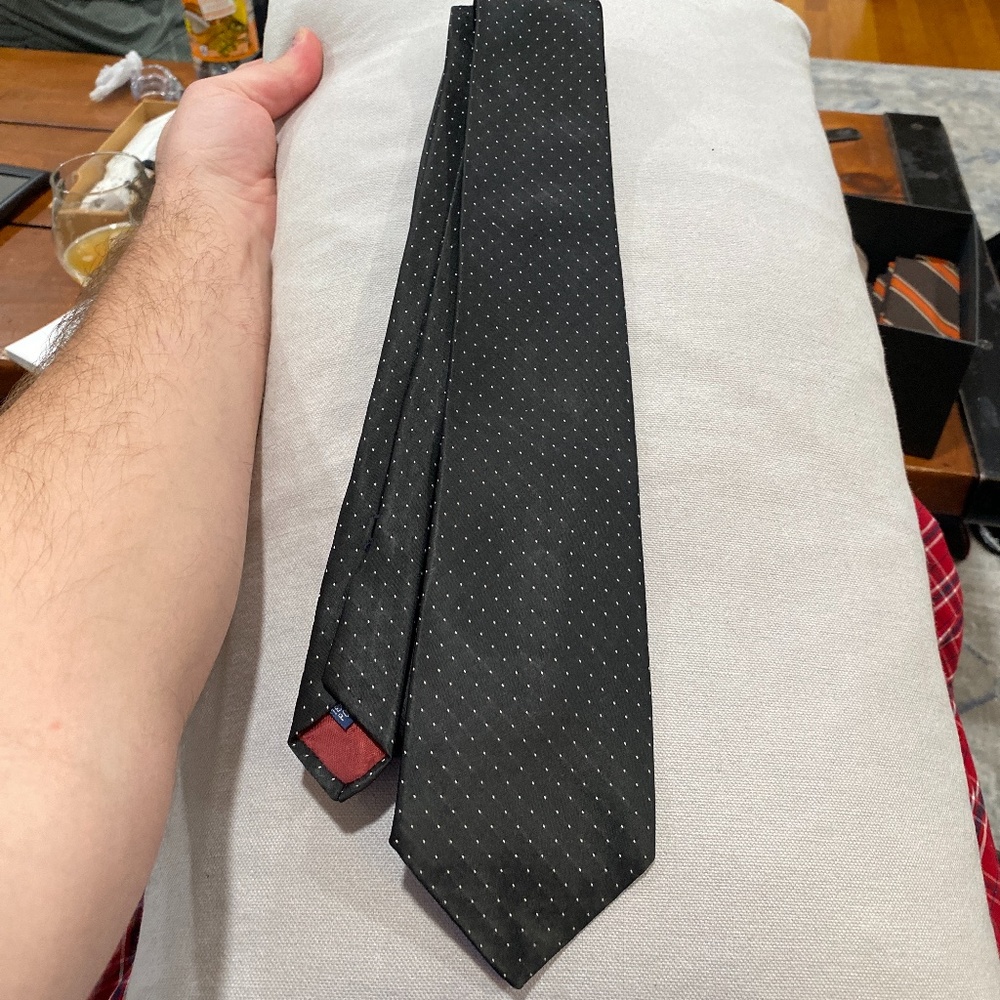 Black tie